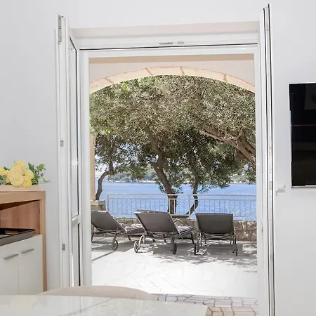 Villa Serenity - Seaside 3bd