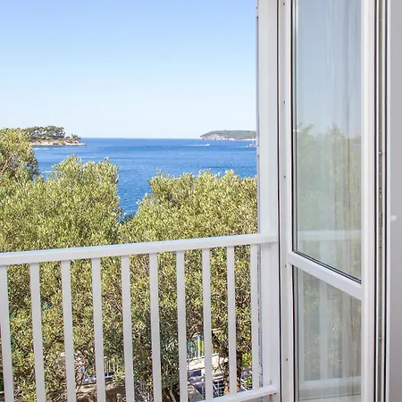 Serenity - Seaside 3bd *