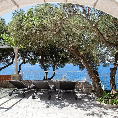 Serenity - Seaside 3bd
